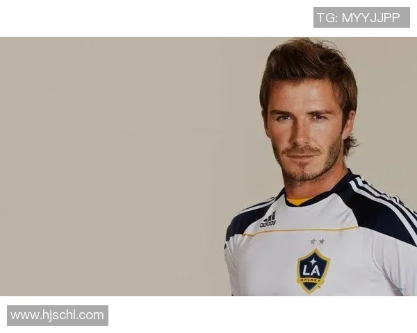 足球明星短袖造型大赏尽显运动魅力与时尚风范的精彩瞬间