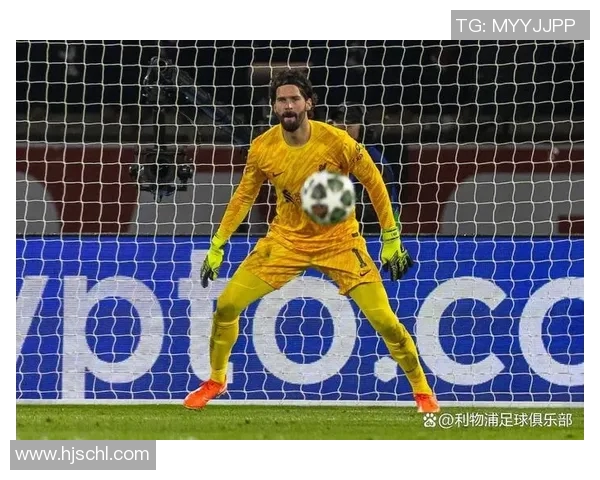 国外足球明星化身路人展现真实生活瞬间引发热议